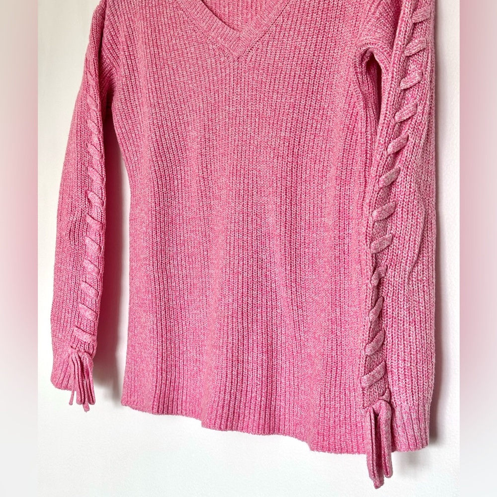 American Eagle Outfitters Soft Pink V-Neck Sweater Size XS - Picture 3 of 5
